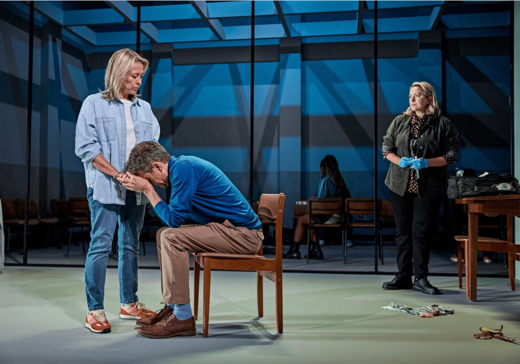 theatre-review-the-unbelievers-starring-nicola-walker-at-the-royal